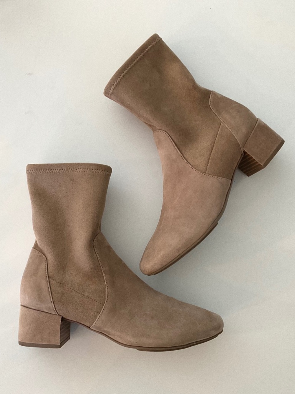 GENTLE SOULS Kenneth Cole Elaine Boot in Tan Suede Size 8.5